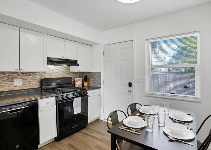 The Northtowne Getaway Apartment *
